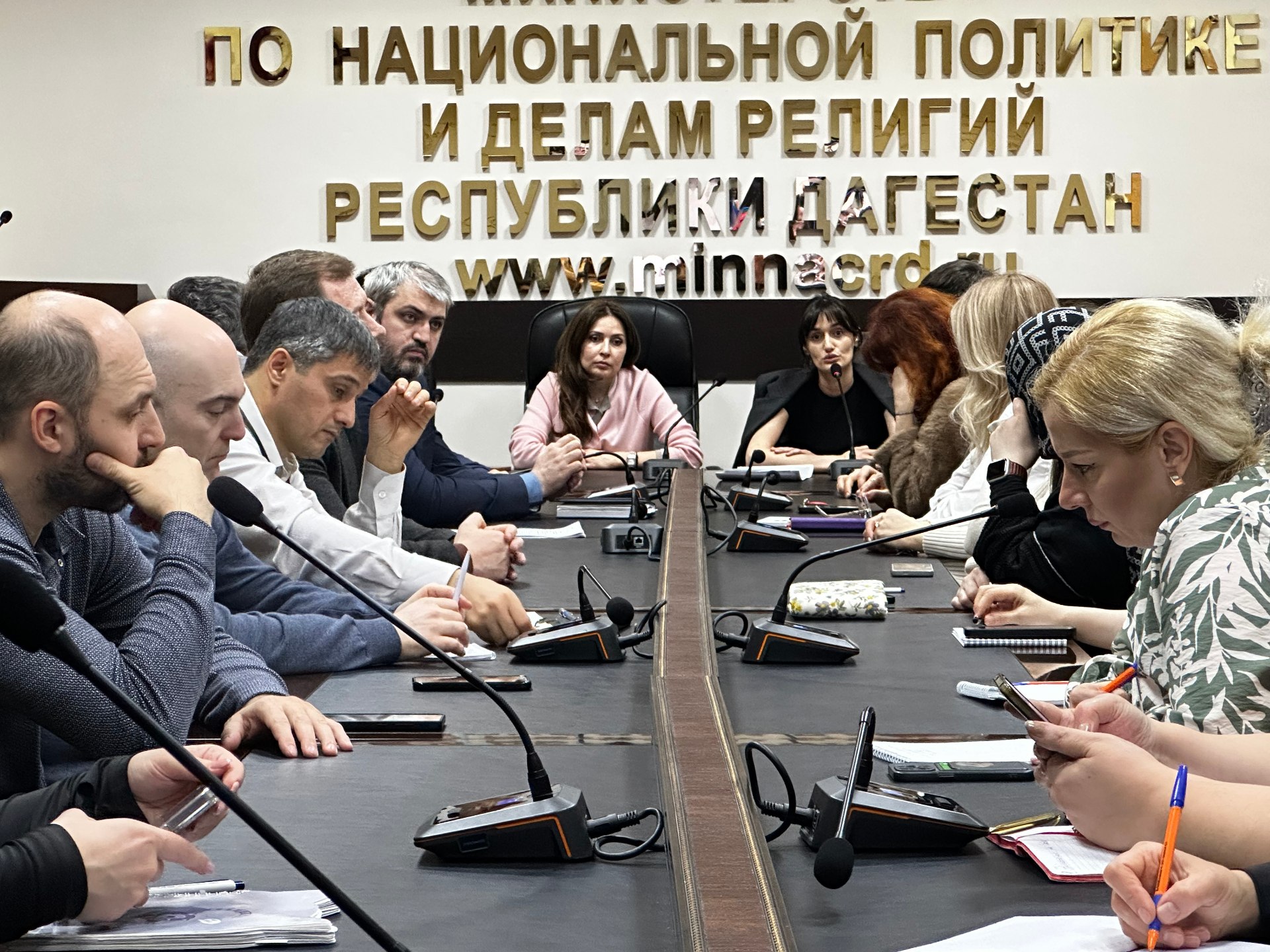 Ответы на актуальные вопросы. Состоялся семинар по вопросам представления необходимых сведений госслужащими Миннаца Дагестана и руководителями подведомственных учреждений